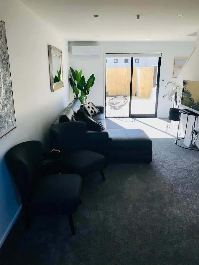 New Townhouse 5 Min From Central Chch Including Bikes To Use Apartment Christchurch